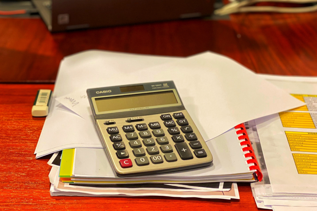 Calculador y requisitos para reunificar deudas con La Caixa